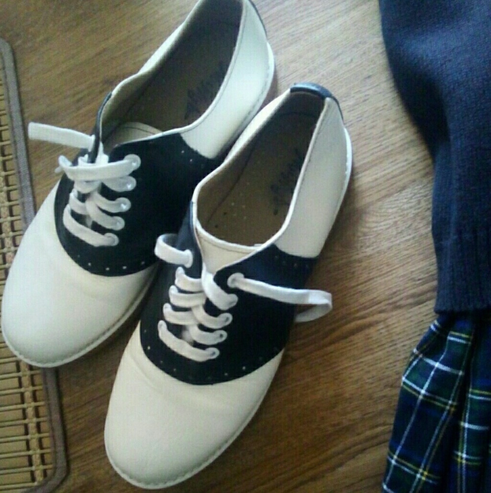 Black and White Saddle Shoes Lolita Oxfords Size 9